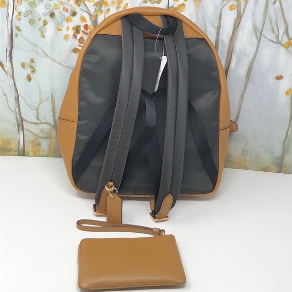 NWT Coach medium Charlie Backpack - Picture 4 of 8